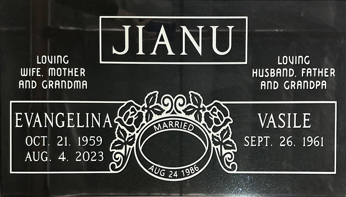 Black granite companion memorial stone with wedding rings and roses, Jianu family, Oak Park Cemetery